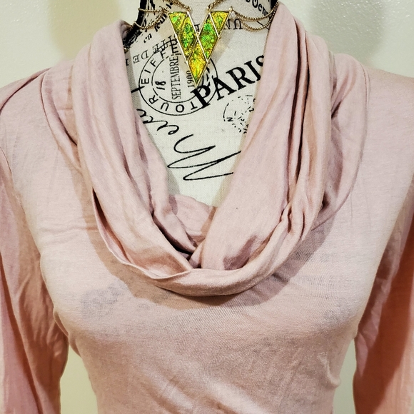 Outback Red Large cowneck soft pink top - Picture 3 of 7